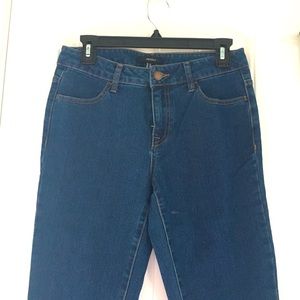 NWOT Forever 21 Medium-Dark Wash Jeans
